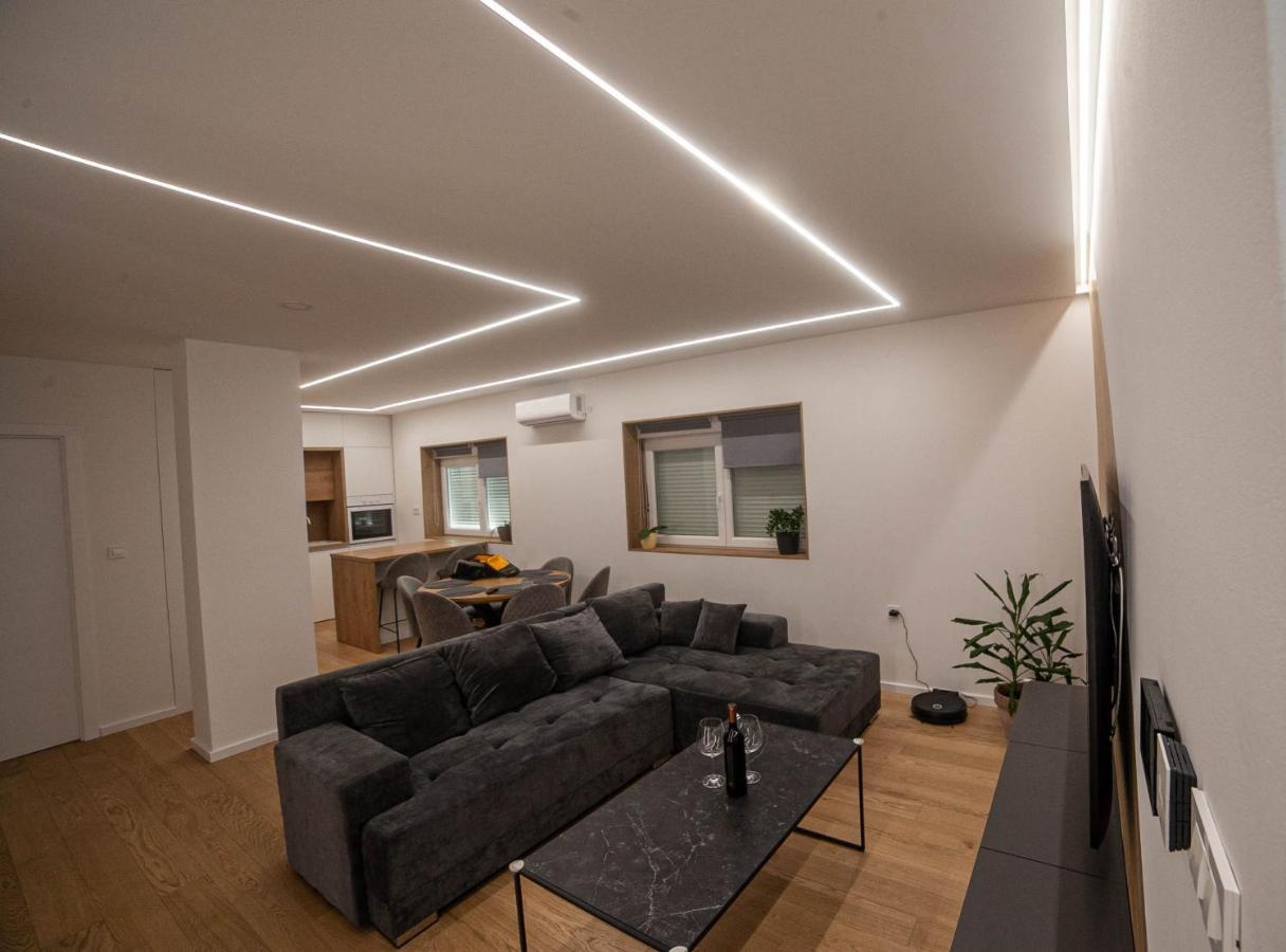 Apartman Teo 大戈里察 外观 照片